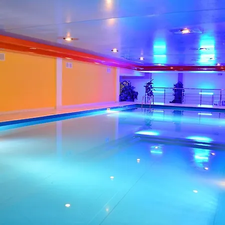 Hotel Mikorzyn 3*